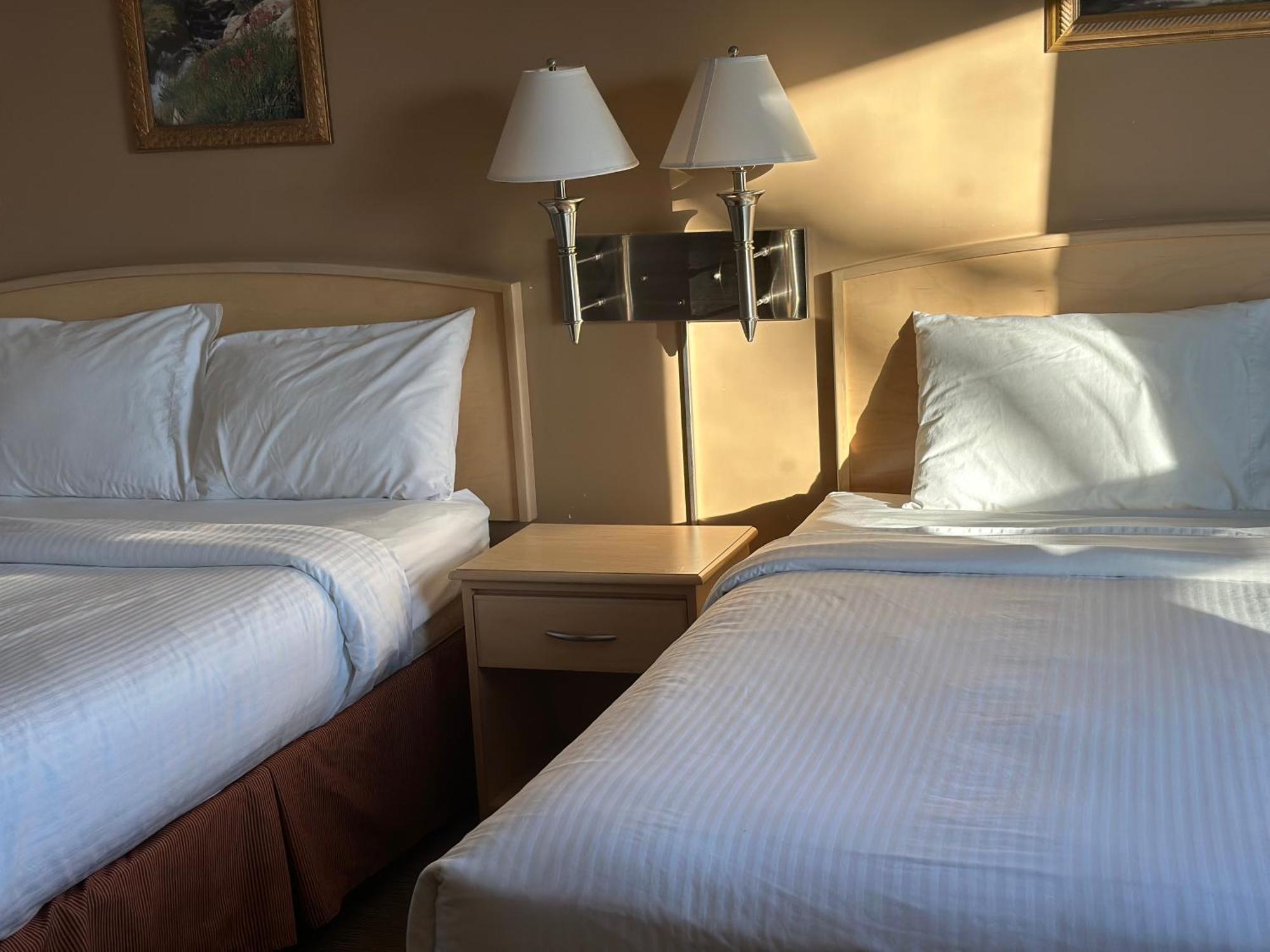 Lone Star Hotel North Battleford Buitenkant foto