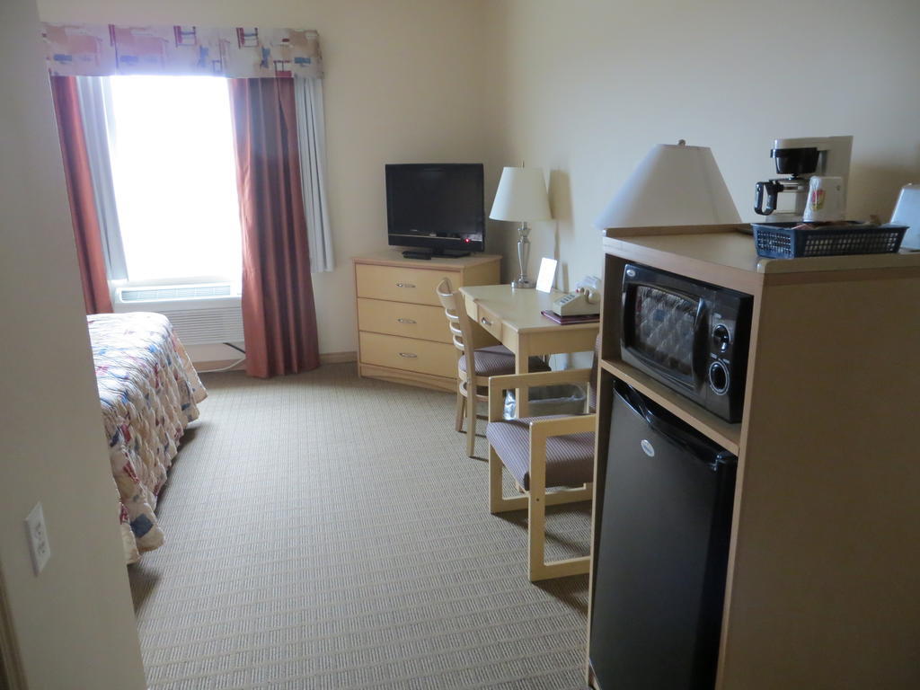 Lone Star Hotel North Battleford Buitenkant foto