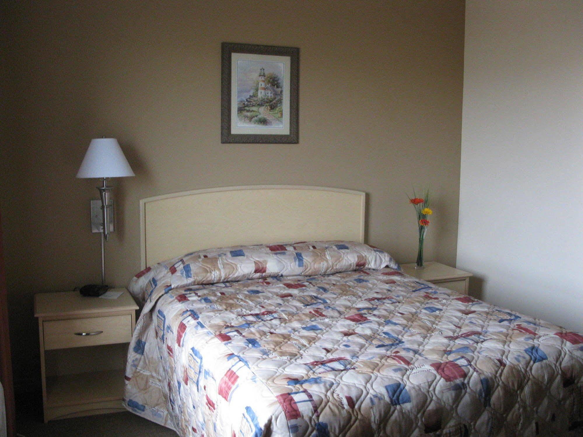 Lone Star Hotel North Battleford Buitenkant foto